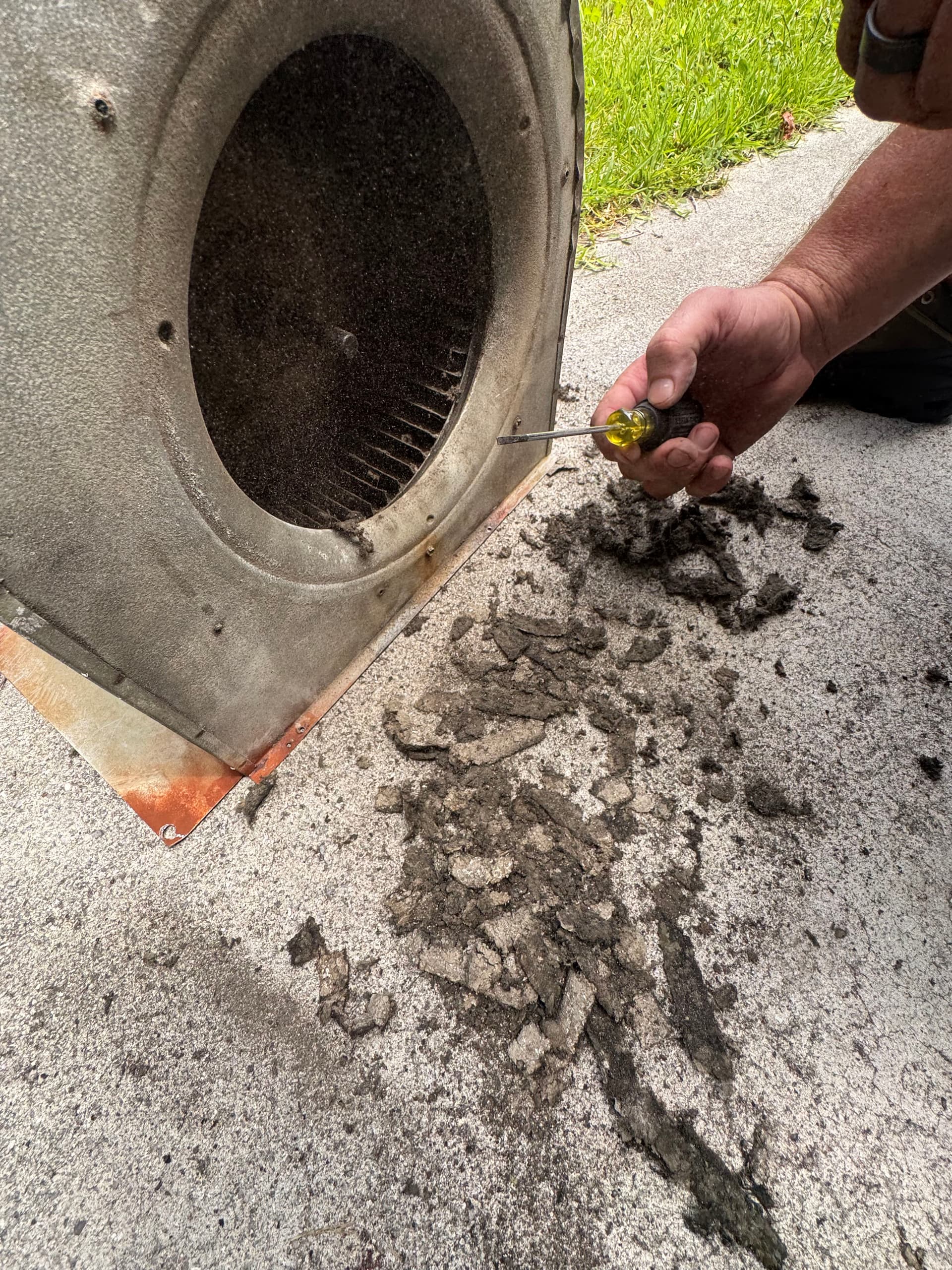 Gallery photos for What a Dirty Blower Wheel Does to Your AC System: Image #1